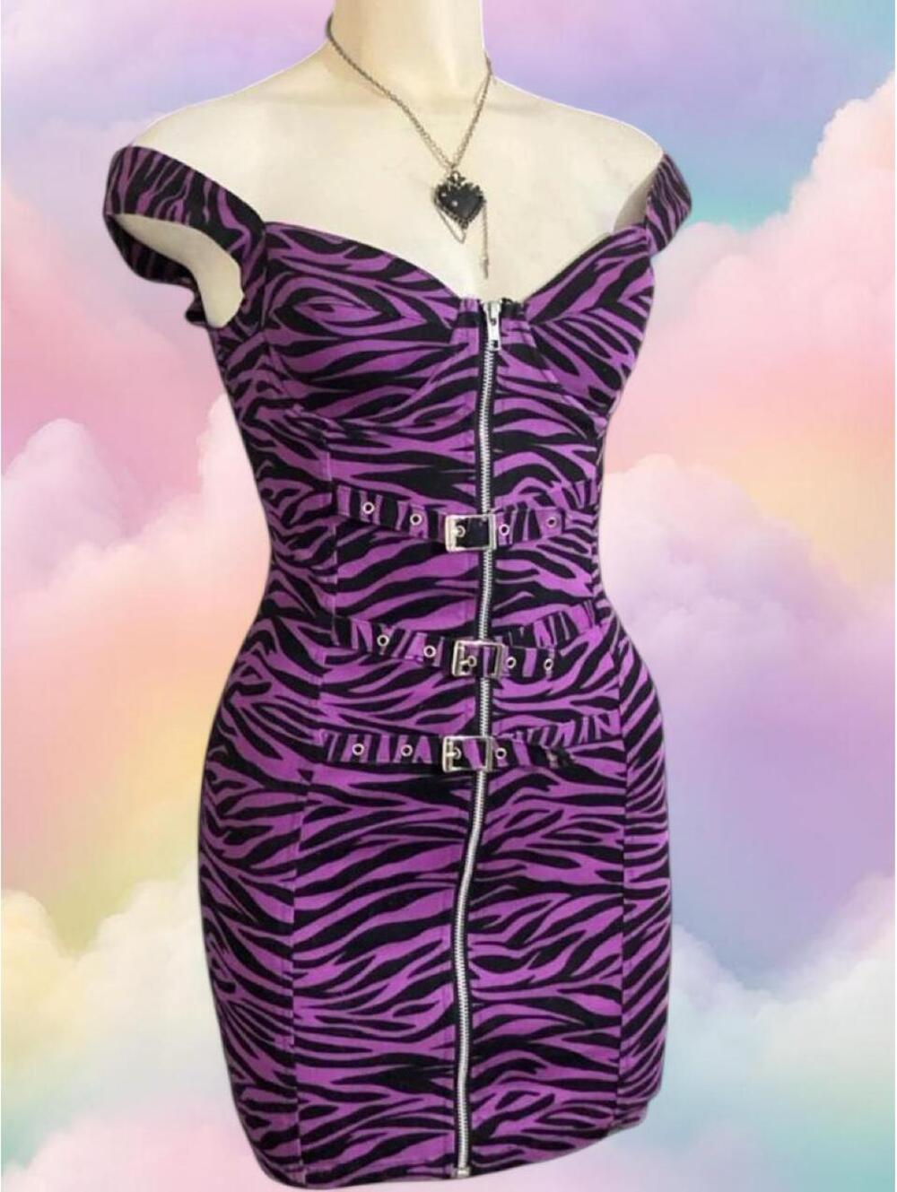 Absolutely UNBELIEVABLE Switchblade Stiletto Vintage Y2K Zip Up Mini Dress